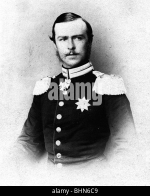 Louis IV, 12.9.1837 - 13.3. 1892, Großfürst von Hessen 1877 - 1892, halbe Länge, als Leutnant des preussischen Regiments Garde du corps, Carte de visite, 1862, Stockfoto