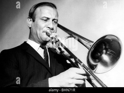 Mangelsdorff-Albert, 5.9.1928 - 25.7.2005, deutscher Jazzmusiker (Posaune), halbe Länge, 1960er Jahre, Stockfoto