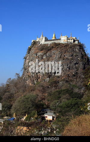 Myanmar, Burma, Mt Popa, Berggipfel Schreine Stockfoto