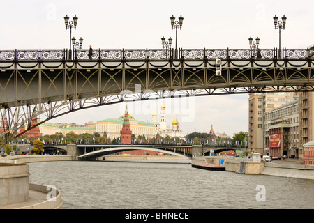 Brücke über den Fluss Moskwa, Moskau Stockfoto
