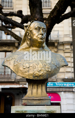 Statue von Königin Victoria in Aix-Les-Bains am Ufer des Lac du Bourget (See Bourget), im Departement Savoie (Savoyen) von Frankreich. Stockfoto