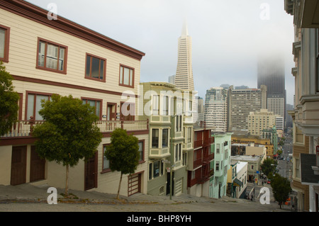 Steile Straße in San Francisco, Kalifornien, USA Stockfoto