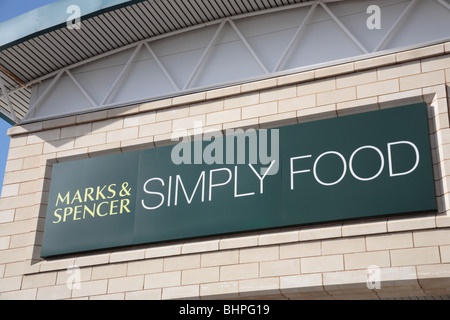 Mark & Spencer Simply Food speichern signage Stockfoto