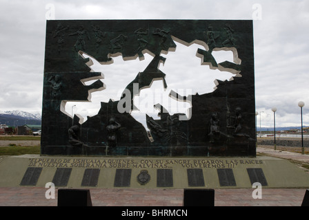 Denkmal in Ushuaia, Argentinien; um die zum Gedenken an den Falkland-Krieg 1982 Stockfoto