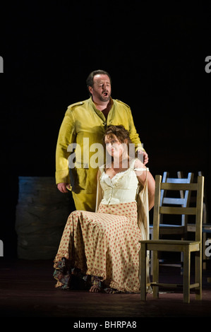 Welsh National Opera Produktion von Carmen von Bizet in Wales Millennium Centre Cardiff South Wales UK Stockfoto