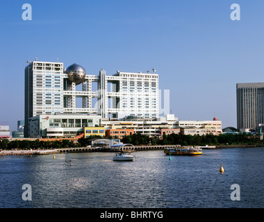 Fuji Television Gebäude und Aqua City Odaiba, Minato, Tokio, Japan Stockfoto