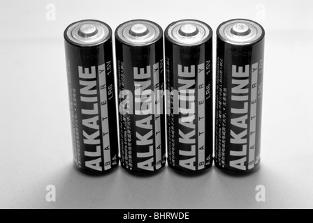 Vier allgemeine AA Alkali 1,5V Alkaline Batterien. Stockfoto