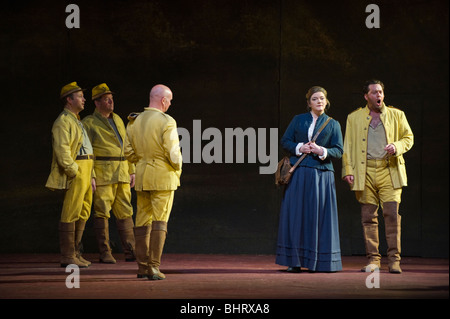 Welsh National Opera Produktion von Carmen von Bizet in Wales Millennium Centre Cardiff South Wales UK Stockfoto