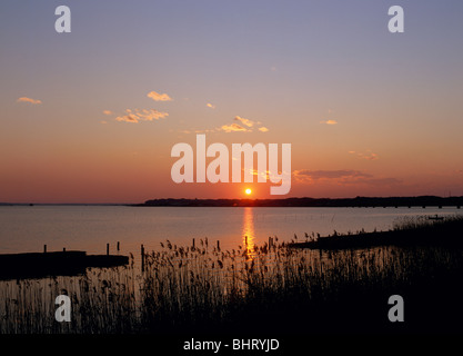 Sonnenuntergang am See Kasumigaura, Kasumigaura, Ibaraki, Japan Stockfoto