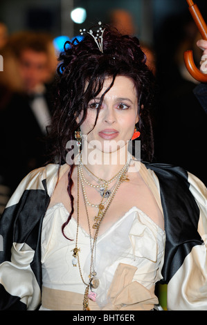 HELENA BONHAM-CARTER ALICE im Wunderland FILM PREMIERE ODEON Kino am LEICESTER SQUARE LONDON ENGLAND 25. Februar 2010 Stockfoto