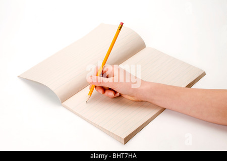 Hand aufs weiße Schrift auf Pad mit Bleistift Stockfoto