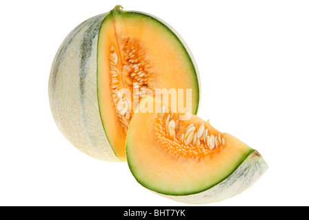 Groß geschnittene Gelbe Melone isoliert auf weißem Hintergrund Stockfoto