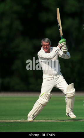 JOHN MAJOR MP spielt CRICKET Premierminister Großbritannien 17. Oktober 1991 HARARE Simbabwe Stockfoto