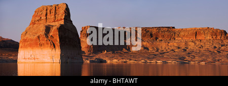 Panorama von Lone Rock, Lake Powell in Utah. Stockfoto