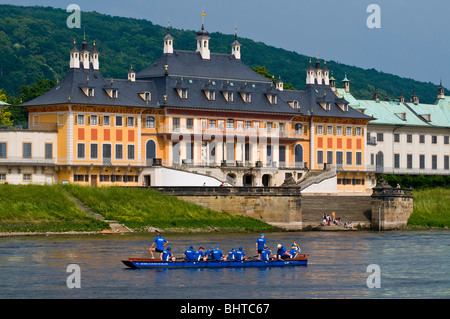 Schloss Pillnitz ein der Elbe, Dresden, Sachsen, Deutschland | Schloss Pillnitz an Elbe, Dresden, Deutschland Stockfoto