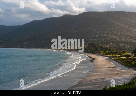 Eagle Hawk Hals Strand bei Sonnenuntergang, Tasman Halbinsel, Tasmanien, Australien Stockfoto