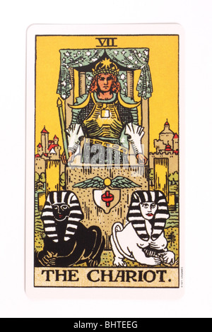 Die Chariot-Karte aus einem traditionellen Tarot-Pack. Stockfoto