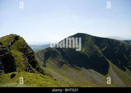 Nantlle Ridge über das Dorf Rhyd Ddu in Snowdonia Stockfoto