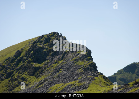 Nantlle Ridge über das Dorf Rhyd Ddu in Snowdonia Stockfoto