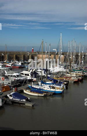 Yachten ankern in der Marina am Hafen von Watchet, Somerset, UK-September 2009 Stockfoto