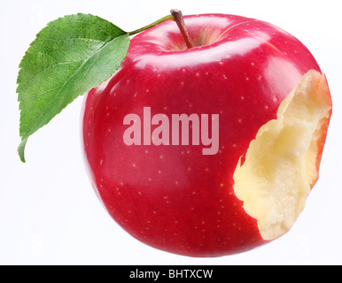 Angebissene Apfel auf weißem Hintergrund Stockfoto