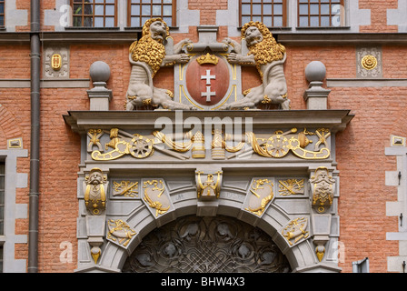 Wappen von Danzig am Portal im großen Arsenal in Danzig, Pomorskie, Polen Stockfoto