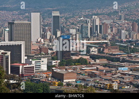 Kolumbien, Überblick über die Innenstadt von Medellin, darunter das Nähen Nadel Building Stockfoto