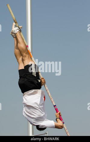 Stabhochspringer in der frankophonen Spiele 2009 Beirut, Libanon Stockfoto