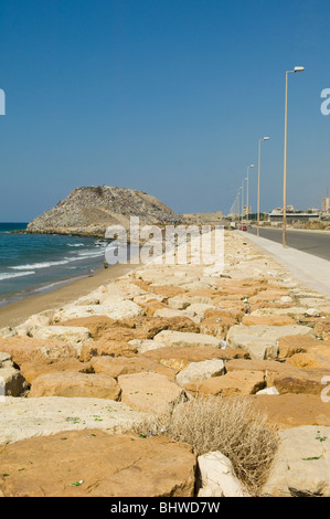 Berg von Müll abgeladen am Ufer des Meeres durch das Mittelmeer Saida-Libanon Stockfoto