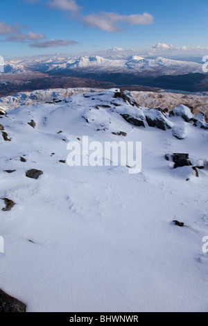 Ein Blick auf Ben Nevis und der Mamores von Beinn Resipol, ein Corbett, in den schottischen Highlands Stockfoto