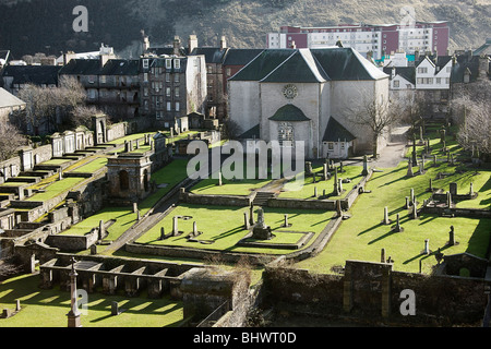 Der Friedhof von Canongate Kirk. Royal Mile entfernt. Edinburgh. Stockfoto