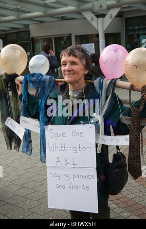 Protest gegen die Schließung von Whittington Krankenhaus A & E Abteilung Stockfoto