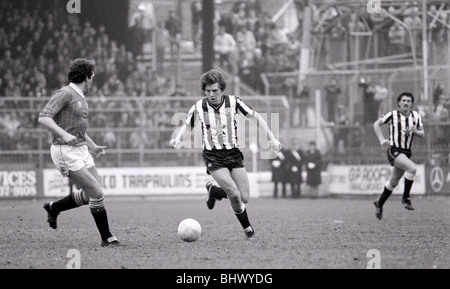 April 1984 Charlton Athletic V Newcastle United Football 1980er Jahre Fußball Spieler Peter Beardsley Stockfoto