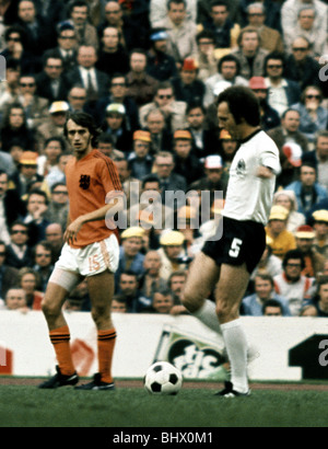 Franz Beckenbauer (Westdeutschland) im WM-Finale gegen Holland das Endergebnis war Westdeutschland 2 Holland 1. Juli 1974 Stockfoto