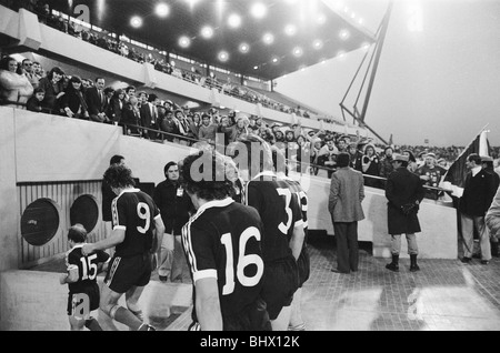 1978 World Cup-Finale Gruppe vier entsprechen in Cordoba, Argentinien. Schottland 1 V Iran 1. Schottische Spieler Spaziergang außerhalb des Spielfelds Stockfoto