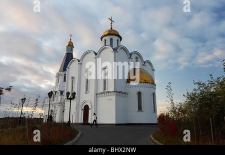 Russisch-orthodoxe Kirche des Erlösers-auf-den - Gewässer in Murmansk, Russland. Stockfoto