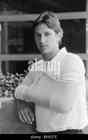 1986-Welt-Cup-Finale-Mexiko. Englands Gary Lineker, arm in der Schlinge bei Team-Training, Cima Club Monterrey. 27.05.1986 Stockfoto