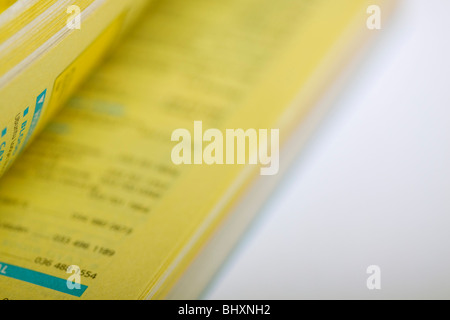 Abstrakte Sicht auf ein Branchenbuch. Vordergrund-Fokus. Isoliert. Stockfoto