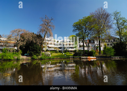 Villen am Rondeelteich in Winterhude, Hamburg, Deutschland, Europa Stockfoto