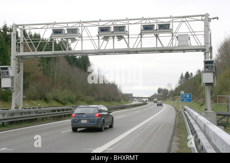 Maut-Brücke Stockfoto