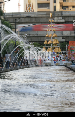 Brunnen im central World, Bangkok, Thailand. Stockfoto