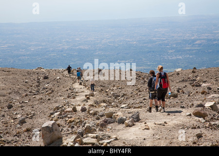 Touristen, die trekking-Vulkan Santa Ana, Cerro Verde, El Salvador Stockfoto