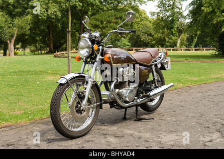 1970er Jahren Honda CB500T Motorrad, dreiviertel Vorderansicht Stockfoto