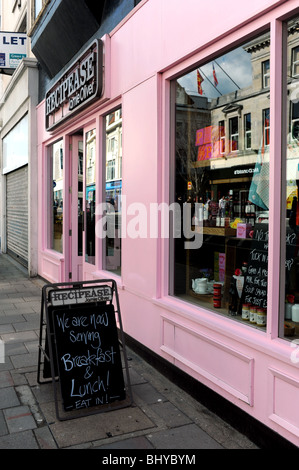 Der Kochladen „Recipease Jamie Oliver“ in der Western Road Brighton Sussex UK wurde seitdem geschlossen Stockfoto