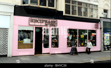 Das Kochgeschäft Recipease Jamie Oliver in der Western Road Brighton Sussex UK, das seitdem geschlossen wurde Stockfoto