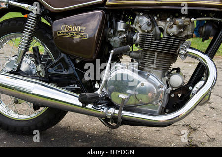 1970er Jahren Honda CB500T Motorrad, Nahaufnahme zeigt Motor, Kick starten und Bremspedal, Stockfoto