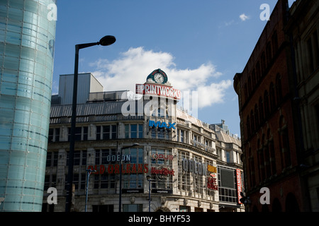 Das Urbis Ausstellungszentrum und dem Printworks Gebäude in Kathedrale Gärten in Manchester Stockfoto