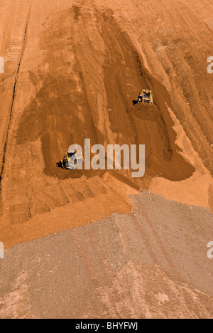 Rekultivierung arbeiten auf Lagerbestände bei Freeport-McMoRan Copper & Gold Inc. Tyrone Mine in der Nähe von Silver City, New Mexico, USA Stockfoto