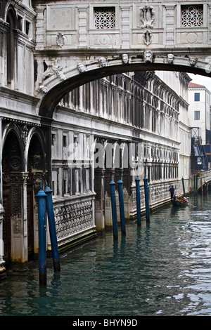 Seufzer-Brücke über den Rio di Palazzo o Della Paglia in Venedig, Veneto, Italien Stockfoto
