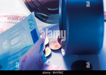 Geld in einer box Stockfoto